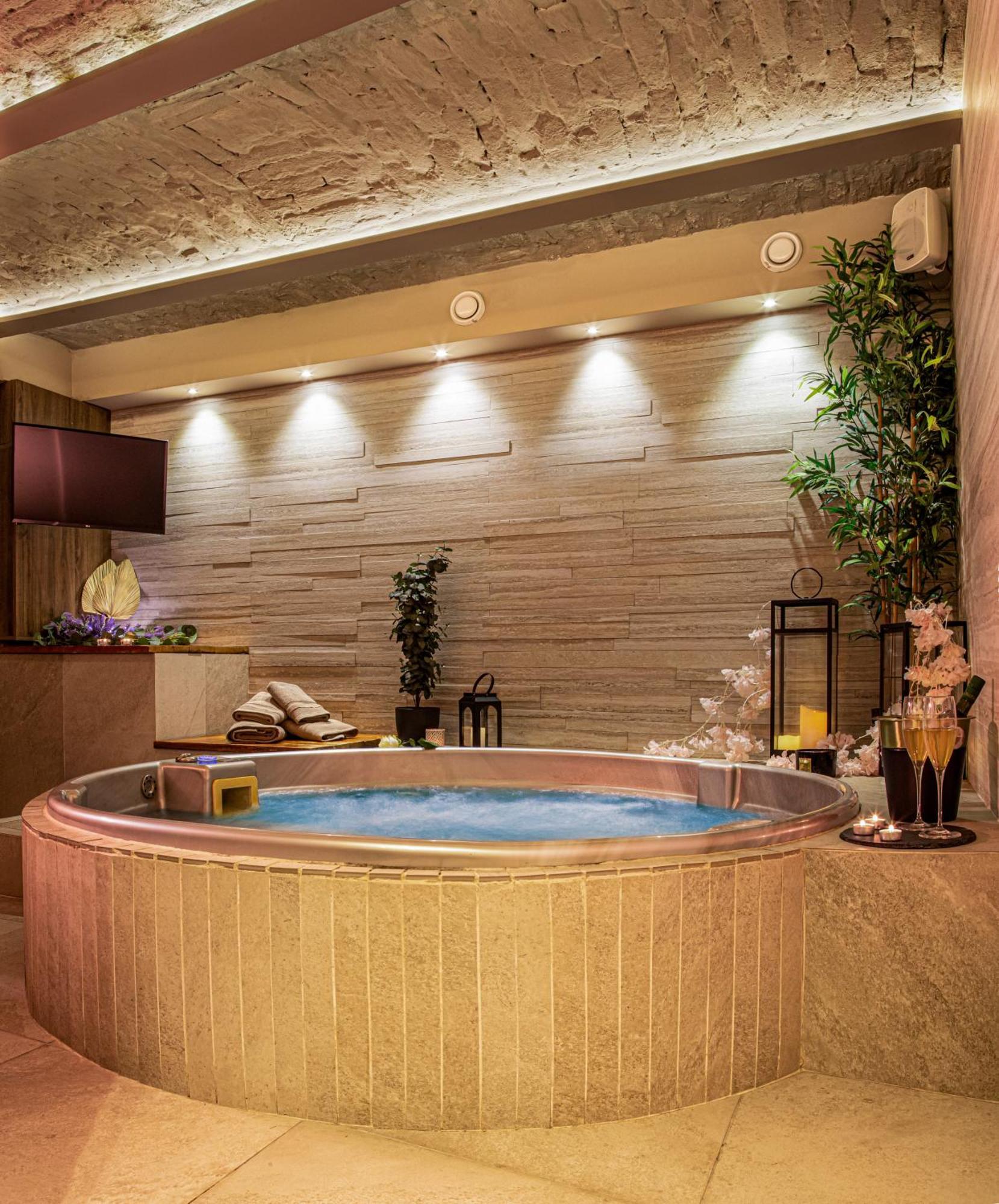 Venus Apartment With Jacuzzi And Sauna - City Center Belgrad Exterior foto